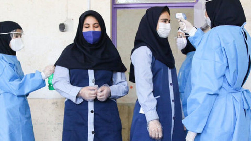 ثبت گزارش دانش آموزان مبتلا به کرونا در سامانه «مراقبت از مدرسه» و «مراقبت از کرونا»