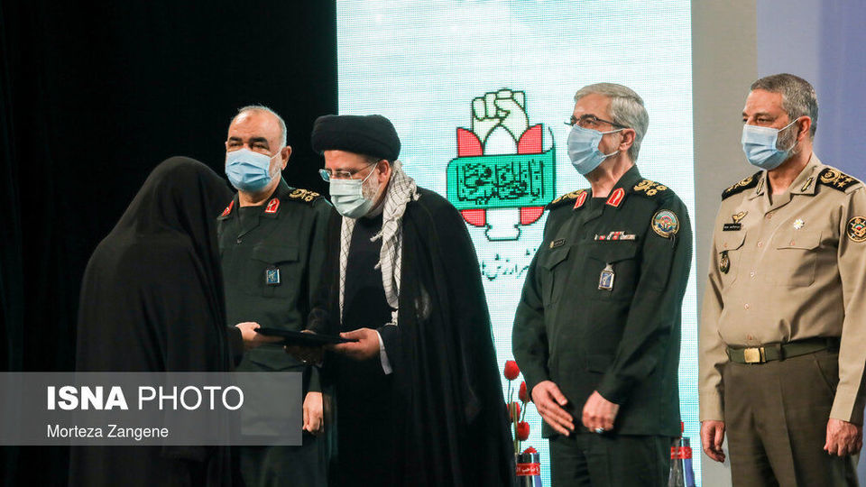 آیین تجلیل از یک میلیون پیشکسوت دفاع مقدس و مقاومت با حضور رییس جمهور