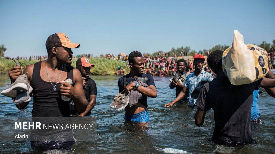 بلاتکلیفی پناهجویان در مرز آمریکا