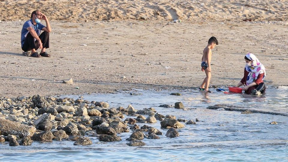 شنا و آب‎تنی در آخرین روزهای تابستان 