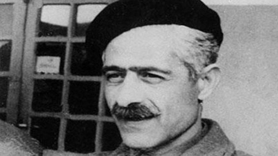 روایت جلال آل‌احمد از فحش دادن به شاه و دست‌بوسی روشنفکران