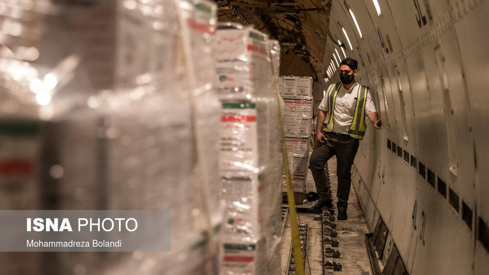 ارسال محموله بشردوستانه هلال احمر ایران به افغانستان