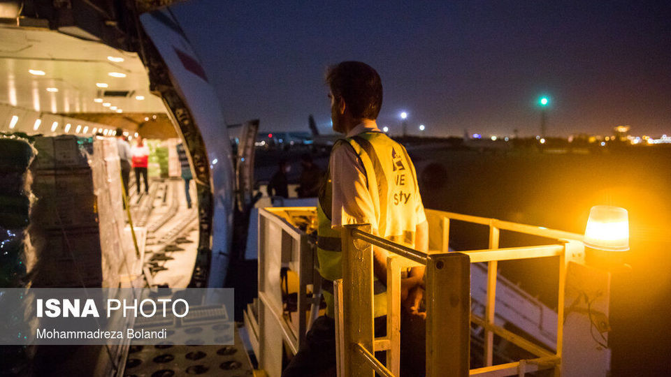 ارسال محموله بشردوستانه هلال احمر ایران به افغانستان