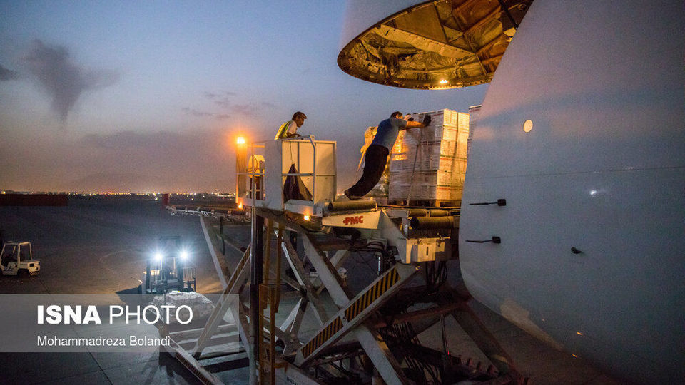 ارسال محموله بشردوستانه هلال احمر ایران به افغانستان