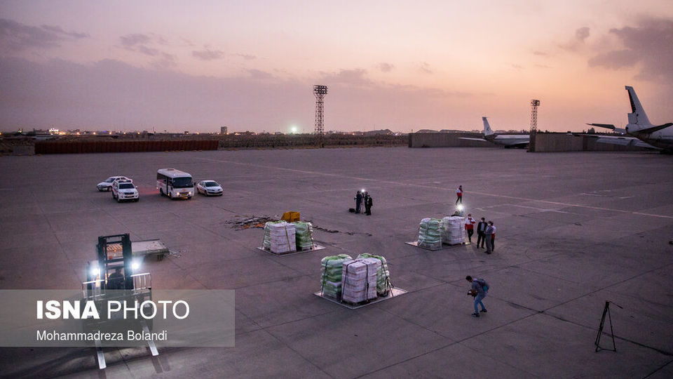 ارسال محموله بشردوستانه هلال احمر ایران به افغانستان