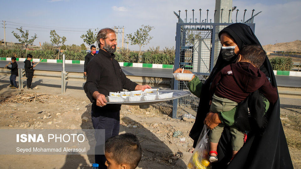 پیاده روی زائران امام رضا(ع)