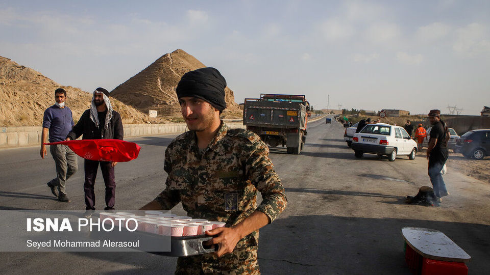 پیاده روی زائران امام رضا(ع)