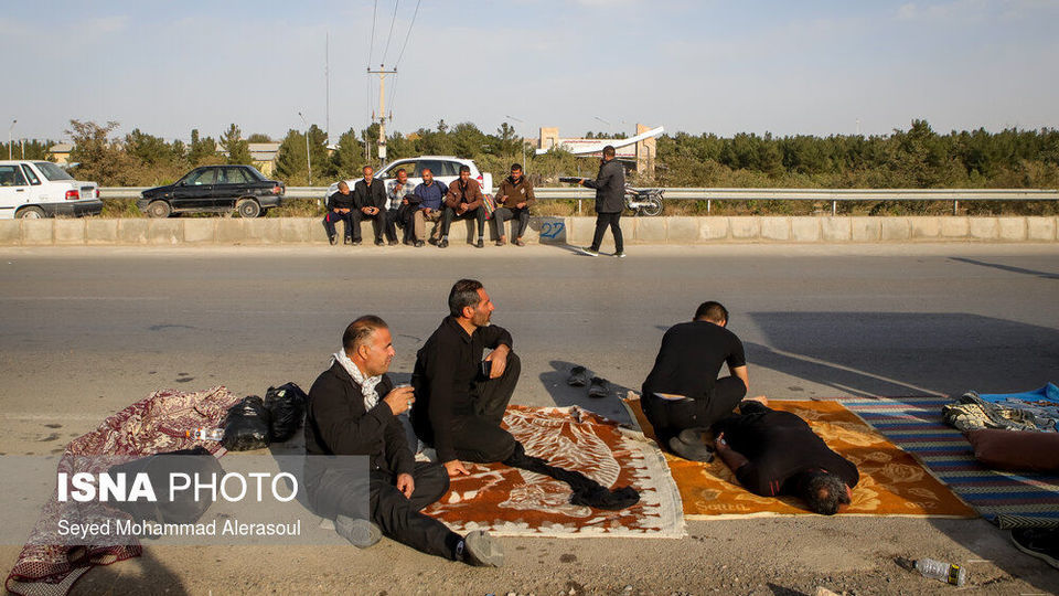 پیاده روی زائران امام رضا(ع)