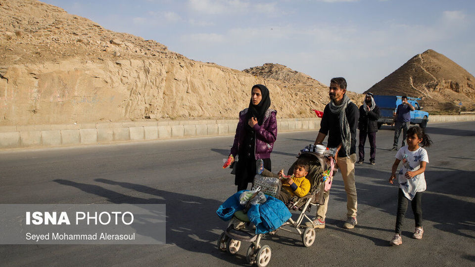 پیاده روی زائران امام رضا(ع)