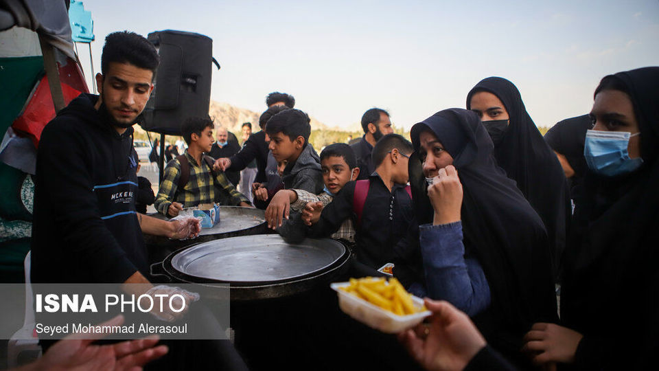 پیاده روی زائران امام رضا(ع)