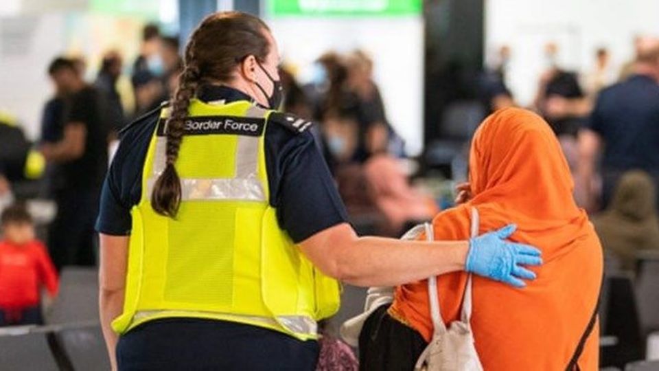 پناهجویان افغان در انگلیس: ما را به کشورمان برگردانید!