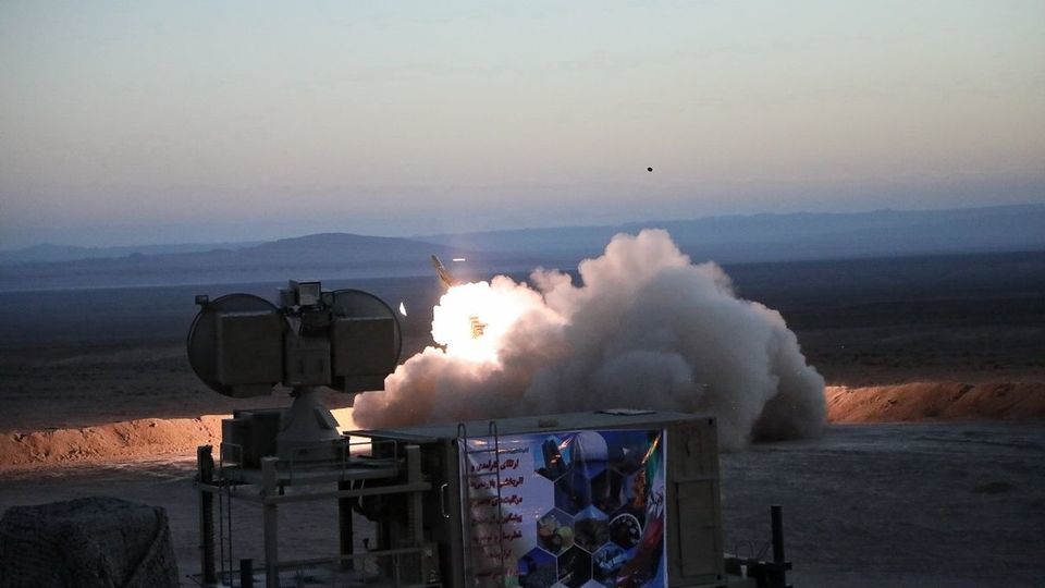 شلیک سامانه‌های «مرصاد ۱۶ » و « طبس»