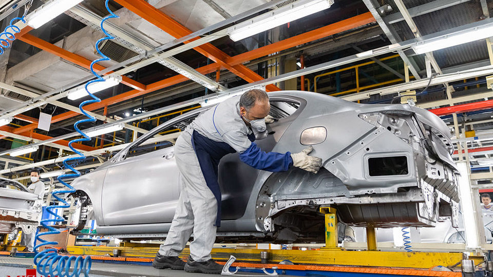 بازدید معاون سازمان بازرسی از ایران خودرو و سایپا