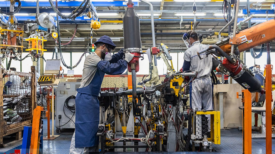 بازدید معاون سازمان بازرسی از ایران خودرو و سایپا