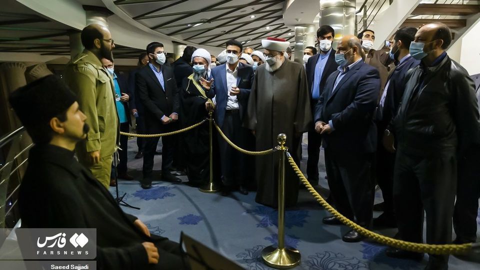 بازدید میهمانان کنفرانس وحدت اسلامی از برج میلاد