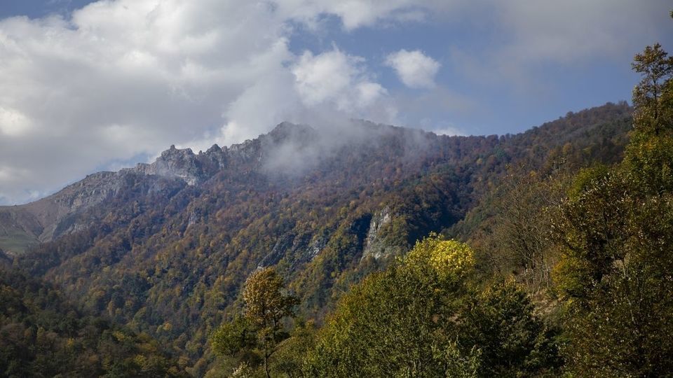 روستای شاه می‌لرزان - گیلان