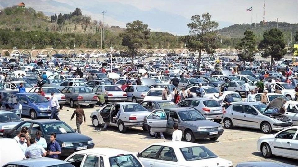 فروشنده و خریدار خودرو دست از معامله کشیدند