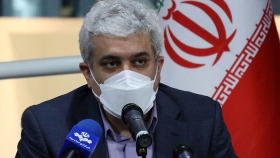 سورنا ستاری: خودرو برقی ایرانی پلاک‌گذاری شد/روند کند ورود به بازار محصولات 