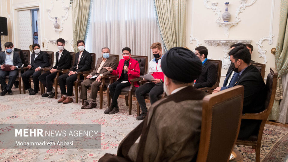 دیدار تشکل‌های دانش‌آموزی با رییس جمهور