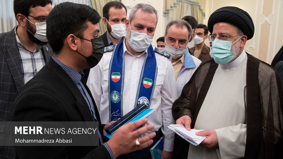 دیدار تشکل‌های دانش‌آموزی با رییس جمهور