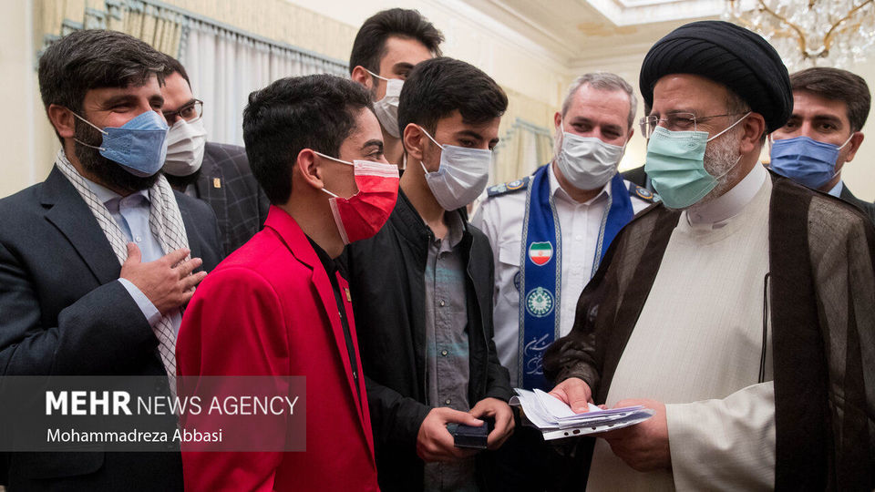 دیدار تشکل‌های دانش‌آموزی با رییس جمهور