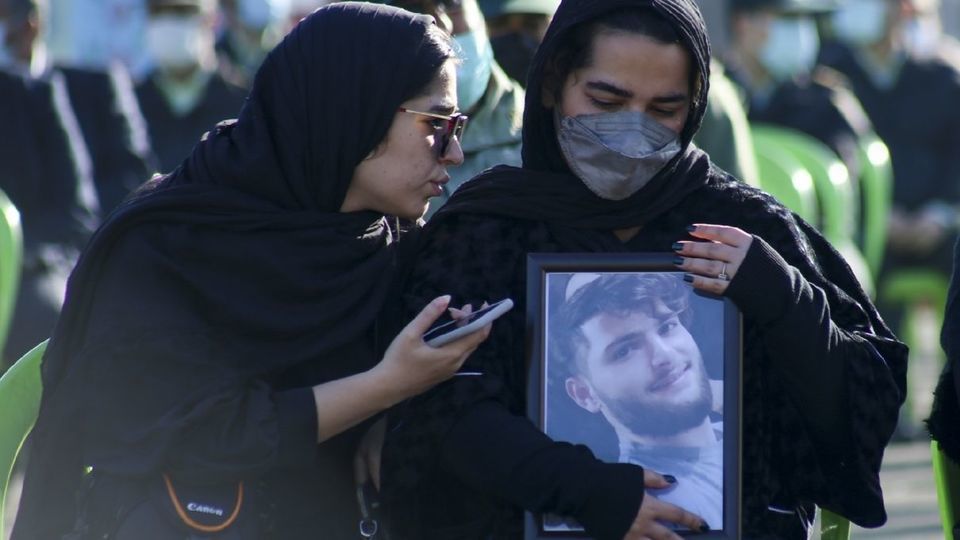 تشییع پیکر مطهر شهید مدافع وطن « رضا هدایتی » - رشت