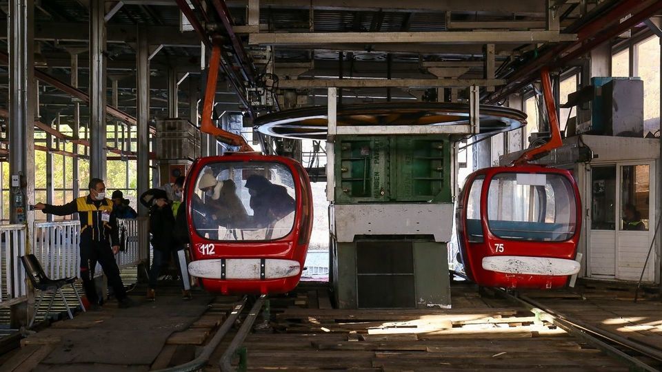 آماده سازی پیست اسکی مجموعه توچال