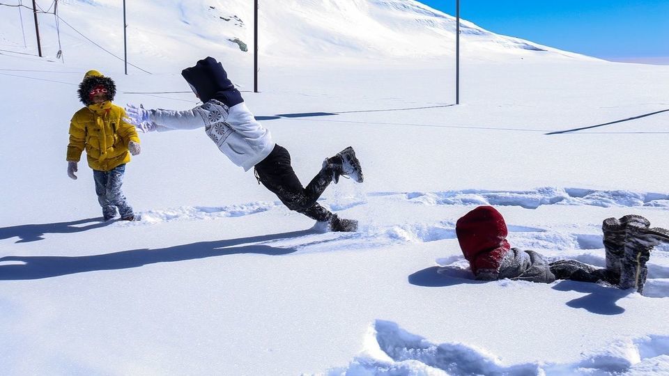 آماده سازی پیست اسکی مجموعه توچال