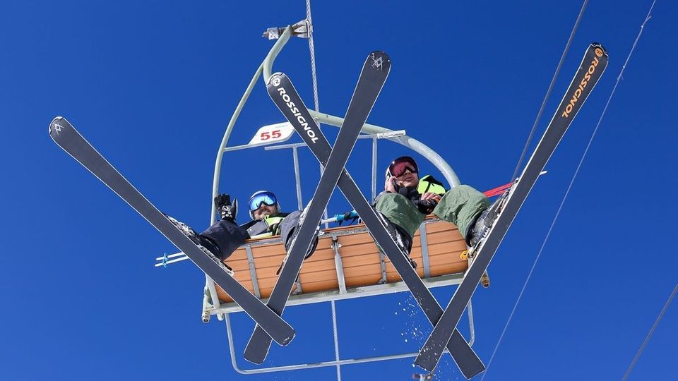 آماده سازی پیست اسکی مجموعه توچال