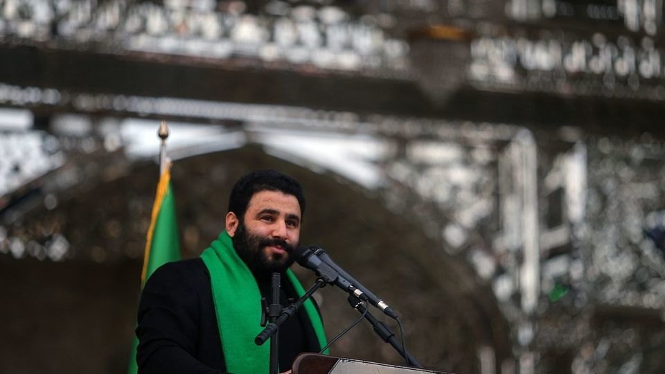 آیین تعویض پرچم حرم حضرت معصومه