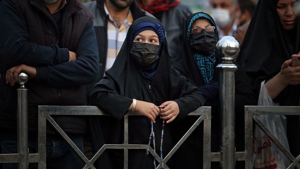 آیین تعویض پرچم حرم حضرت معصومه