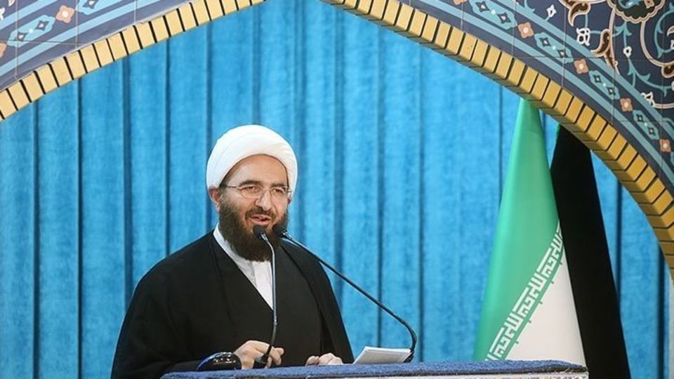 حاج علی اکبری: تیم مذاکره کننده به بهانه‌های آژانس توجه نکند/ تفکر بسیجی هرجا وارد شود معجزه می‌کند  