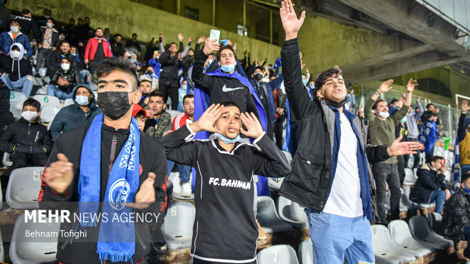 حضور هواداران فوتبال در ورزشگاه آزادی پس از ۲۲ ماه