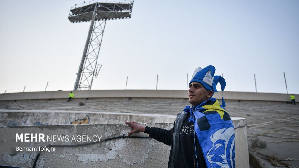 حضور هواداران فوتبال در ورزشگاه آزادی پس از ۲۲ ماه