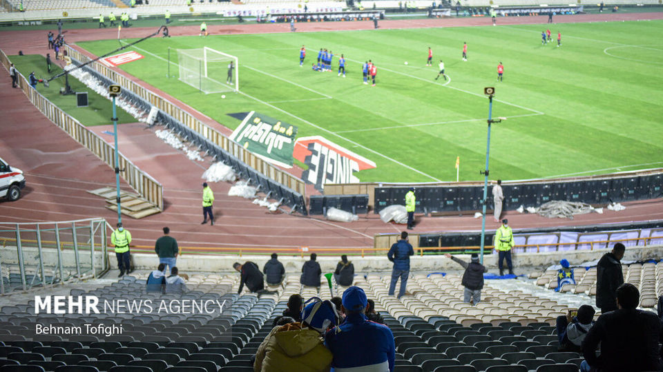 حضور هواداران فوتبال در ورزشگاه آزادی پس از ۲۲ ماه