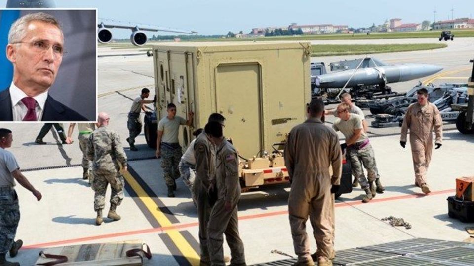 استولتنبرگ: ناتو باید به تسلیحات اتمی مجهز باشد