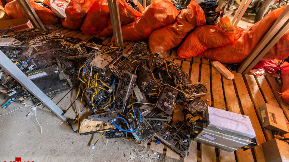 بازدید رئیس کل دادگستری مازندران از انبار اموال تملیکی