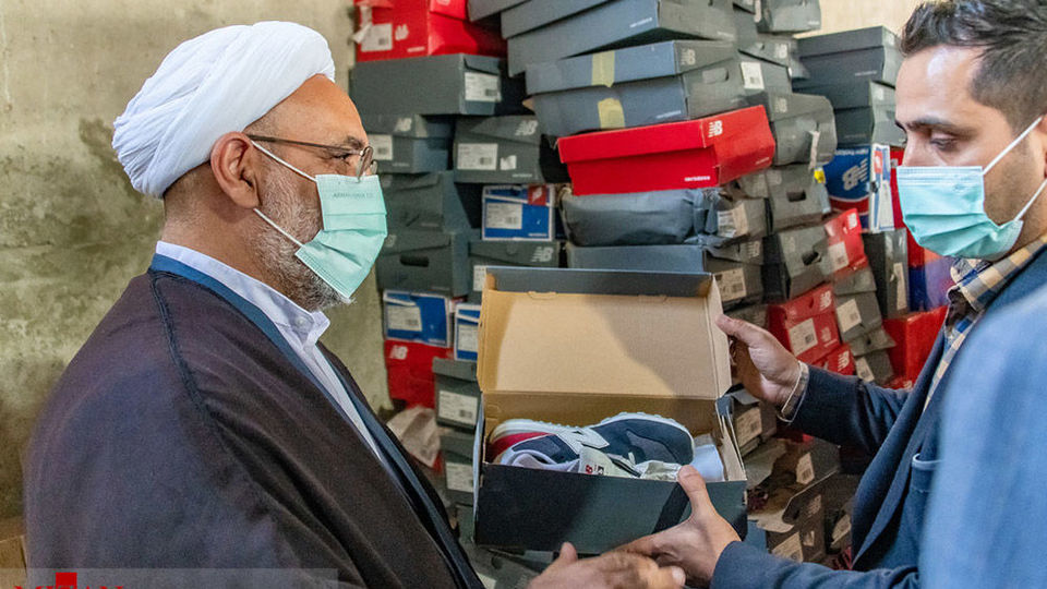 بازدید رئیس کل دادگستری مازندران از انبار اموال تملیکی