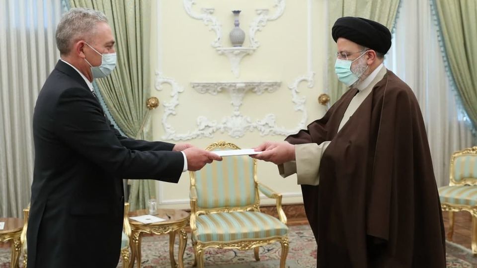 رئیس جمهور بر لزوم توسعه روابط بین تهران- ولینگتون تأکید کرد