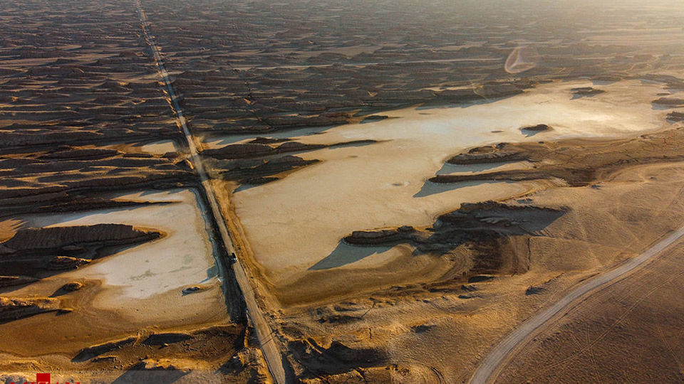 خشک شدن دریاچه جوان در کلوت شهداد - کرمان