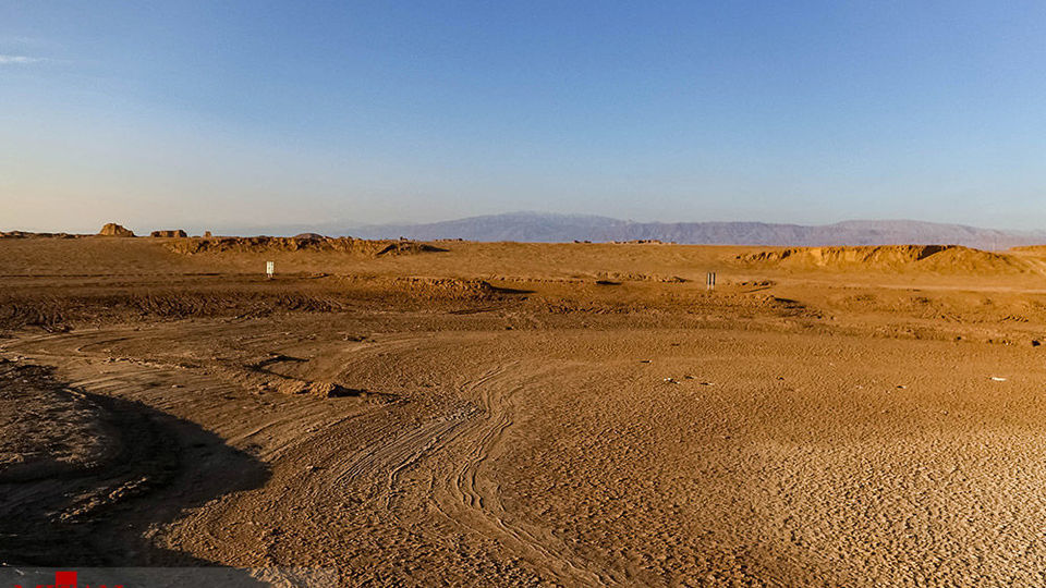 خشک شدن دریاچه جوان در کلوت شهداد - کرمان