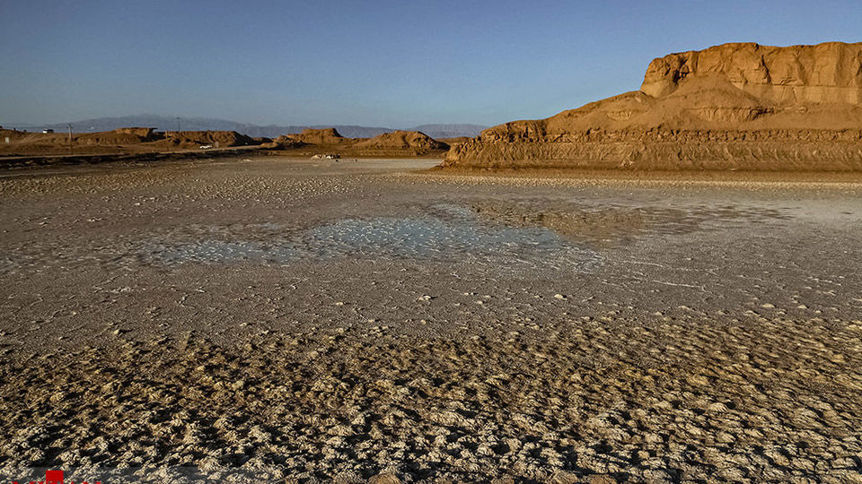 خشک شدن دریاچه جوان در کلوت شهداد - کرمان