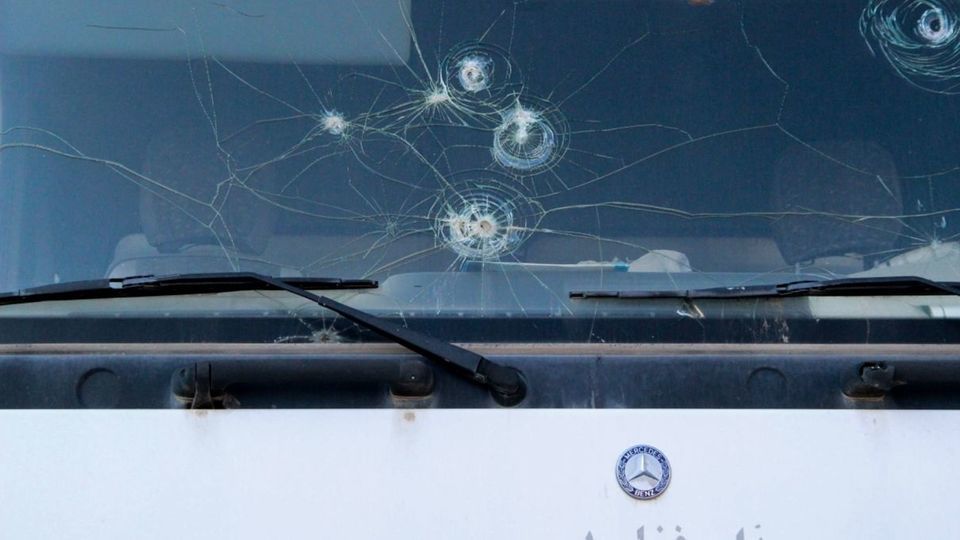 بازدید دادستان کل کشور از خودروهای بلاتکلیف در پارکینگ ها