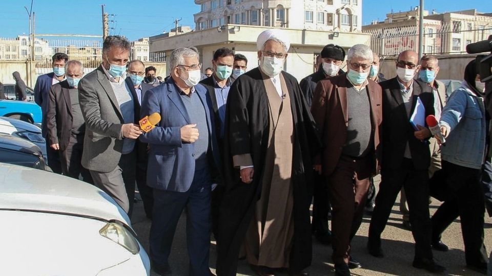 بازدید دادستان کل کشور از خودروهای بلاتکلیف در پارکینگ ها