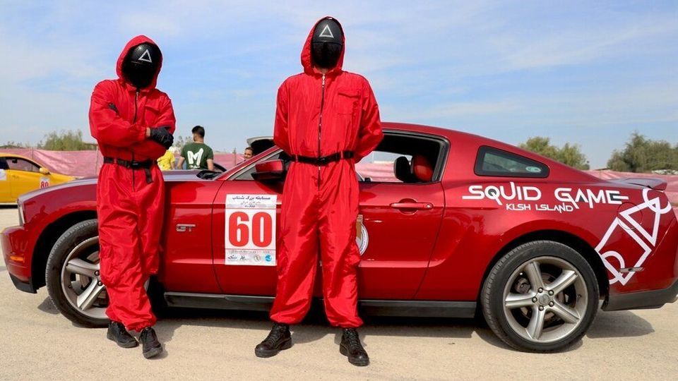  قاب‌های جالب از مسابقه اتومبیلرانی شتاب در جزیره کیش با خودروهای لاکچری