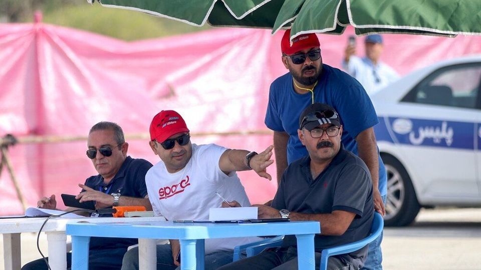  قاب‌های جالب از مسابقه اتومبیلرانی شتاب در جزیره کیش با خودروهای لاکچری