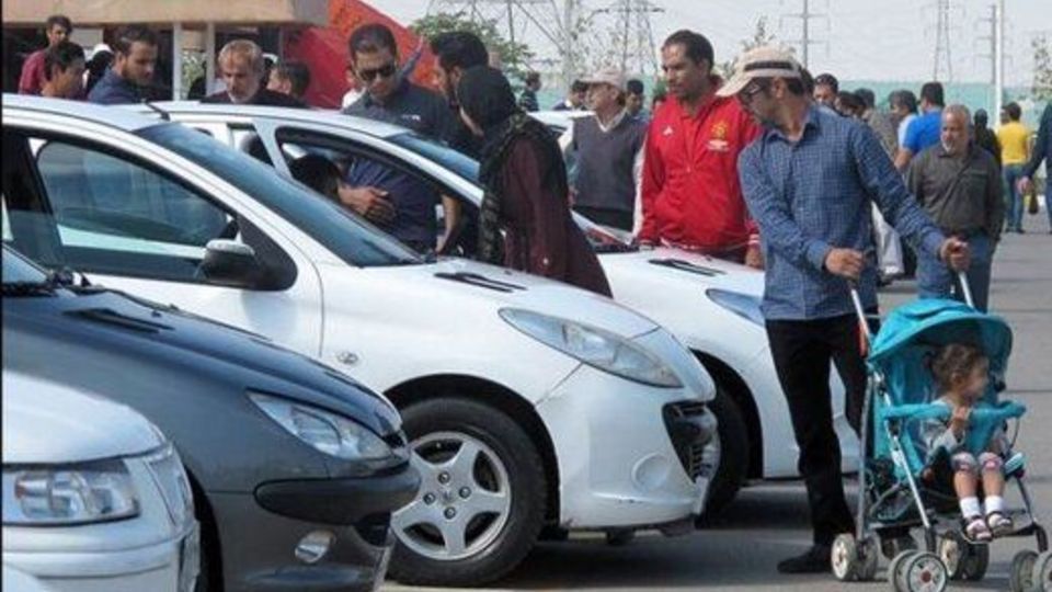 جهش قیمت ها در بازار خودرو/ پراید همچنان می‌تازد