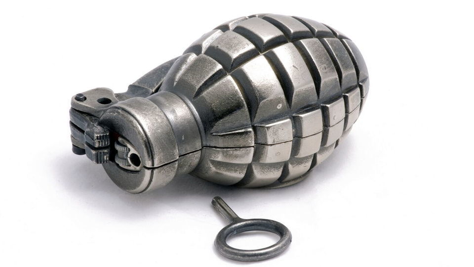 یک قبضه نارنجک در دانشگاه رازی کرمانشاه کشف شد