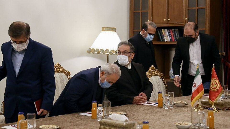 دیدار علی شمخانی با معاون رئیس شورای امنیت ملی قرقیزستان