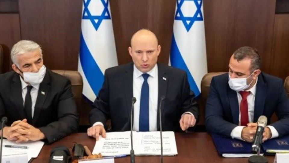 لفاظی بنت: ایران باید غنیسازی اورانیوم را قبل از ادامه مذاکرات وین متوقف کند لفاظی بنت: ایران باید غنیسازی اورانیوم را قبل از ادامه مذاکرات وین متوقف کند